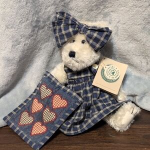Boyds Bears "Camomile Q. Quigapple" Blue Plaid Teddy with Heart Bag